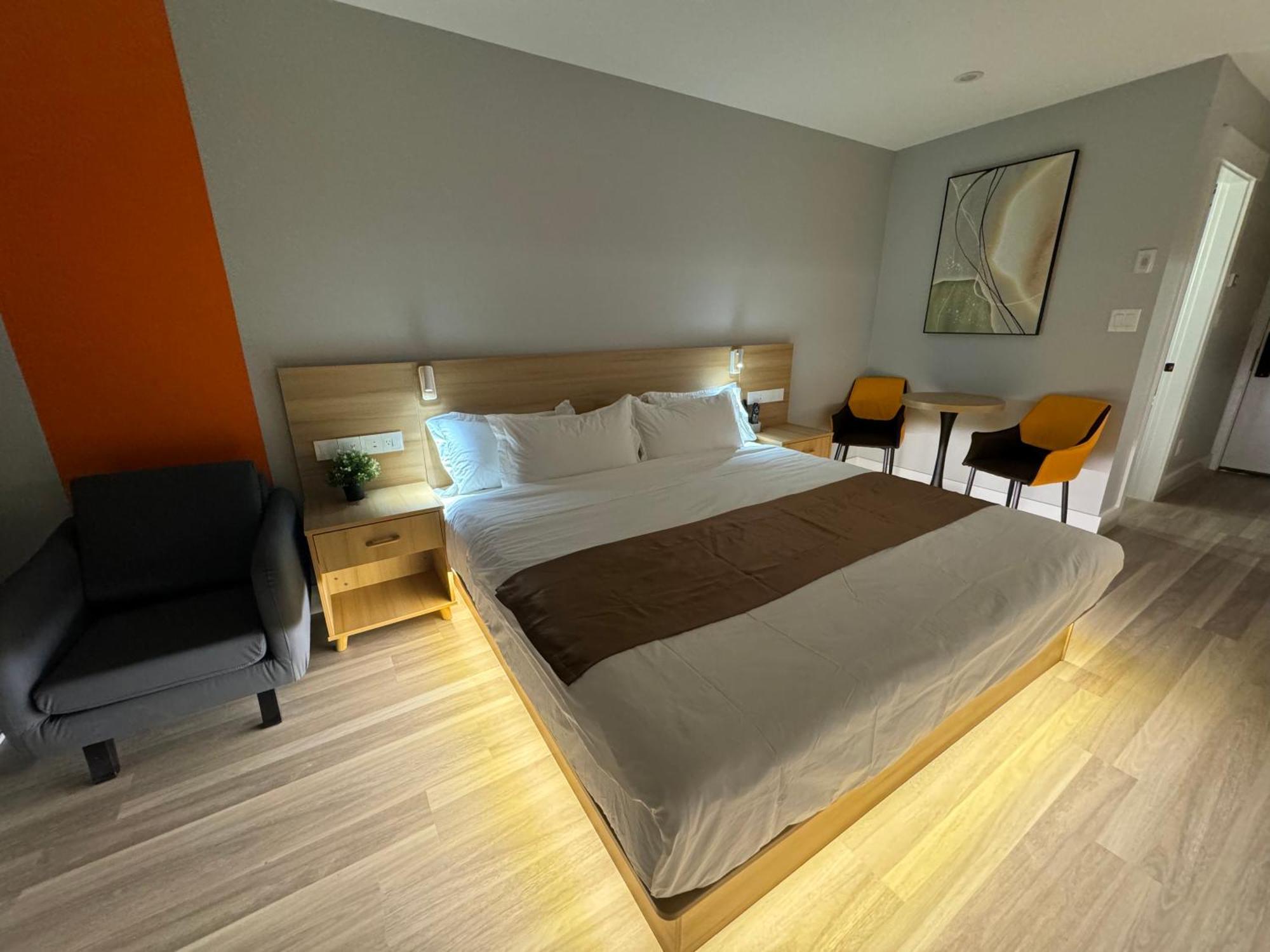 Motel Inntowne Ii 2*
