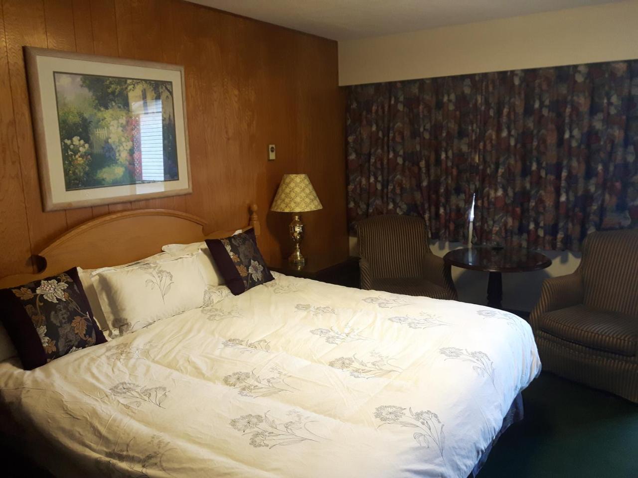 Motel Inntowne Ii 2*